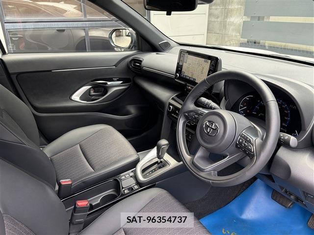 Toyota YARIS CROSS 2023-03 8039462-14
