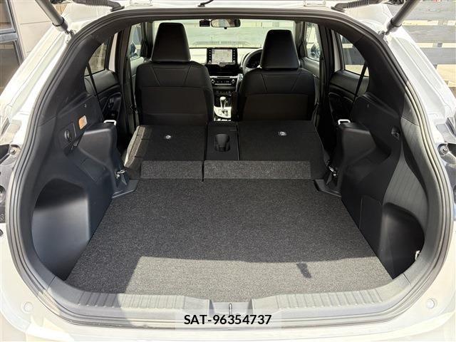 Toyota YARIS CROSS 2023-03 8039462-20