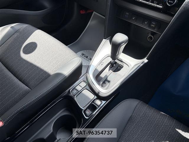 Toyota YARIS CROSS 2023-03 8039462-26