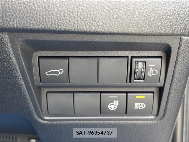 Toyota YARIS CROSS 2023-03 8039462-28