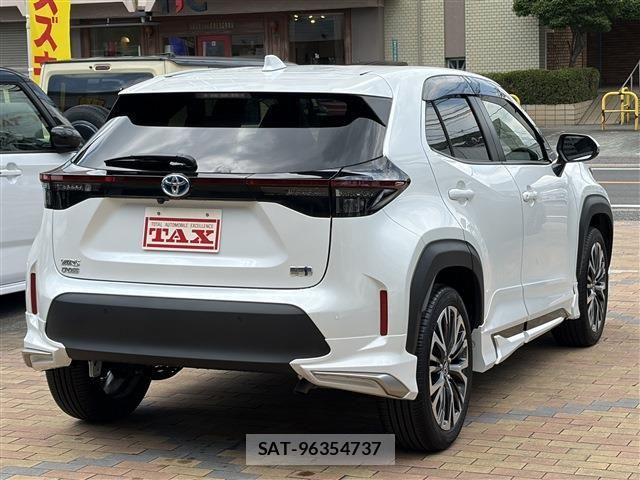 Toyota YARIS CROSS 2023-03 8039462-3