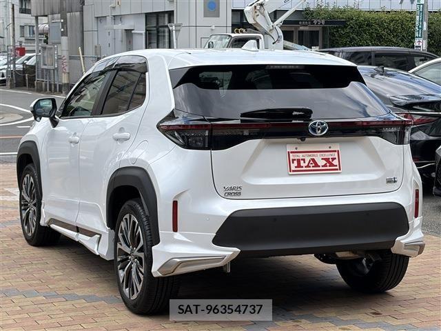 Toyota YARIS CROSS 2023-03 8039462-4