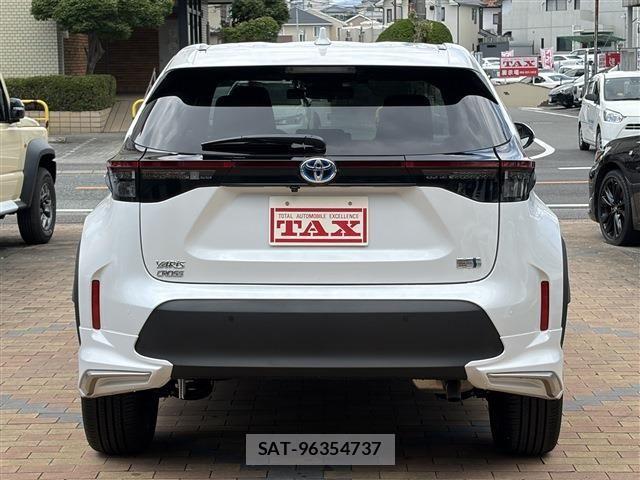 Toyota YARIS CROSS 2023-03 8039462-5