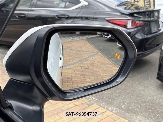 Toyota YARIS CROSS 2023-03 8039462-6