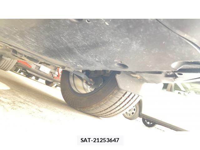 Toyota YARIS CROSS 2020-11 8039465-13