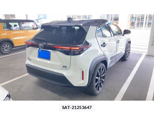 Toyota YARIS CROSS 2020-11 8039465-3