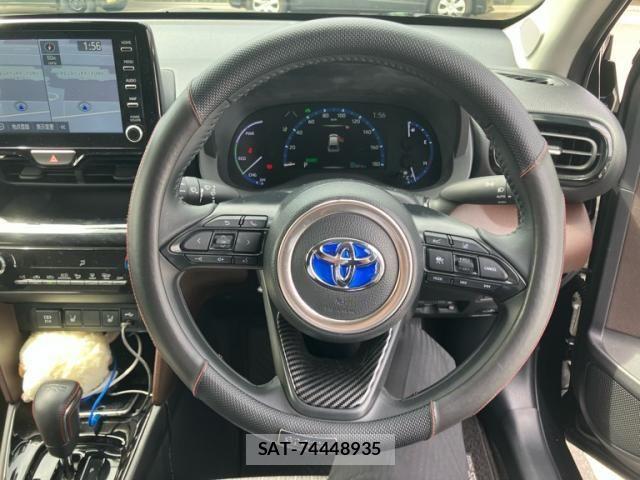 Toyota YARIS CROSS 2022-08 8039476-13