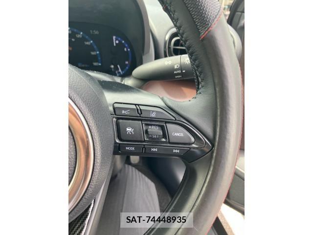 Toyota YARIS CROSS 2022-08 8039476-15