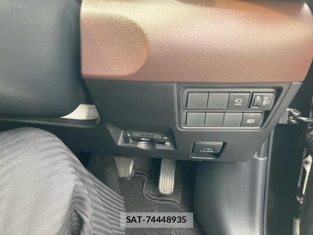 Toyota YARIS CROSS 2022-08 8039476-18