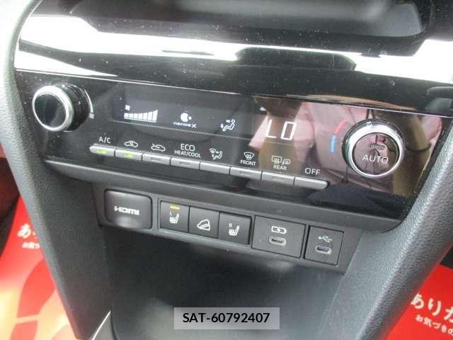 Toyota YARIS CROSS 2025-10 8039453-11