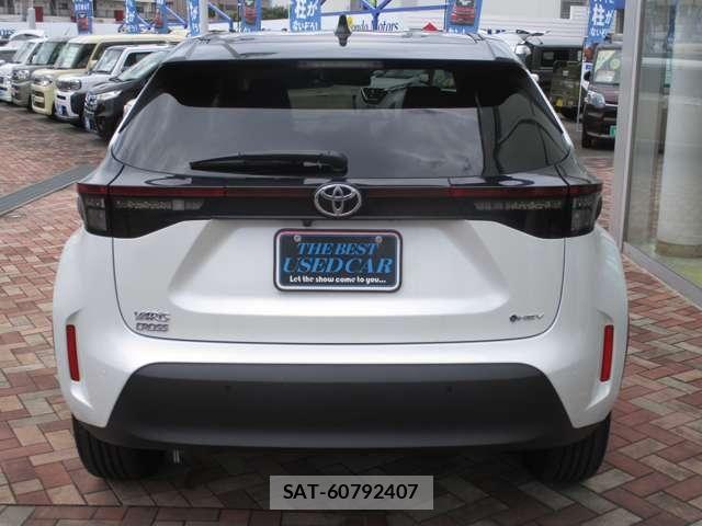 Toyota YARIS CROSS 2025-10 8039453-4