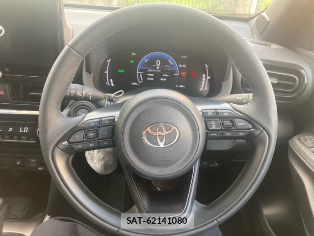 Toyota YARIS CROSS 2026-04 8039451-14