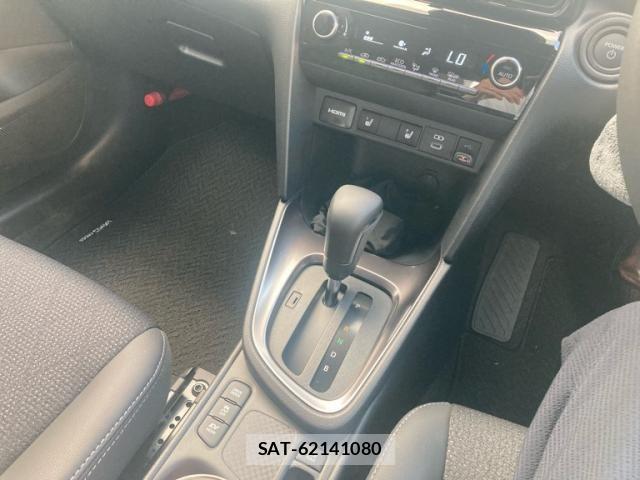 Toyota YARIS CROSS 2026-04 8039451-18