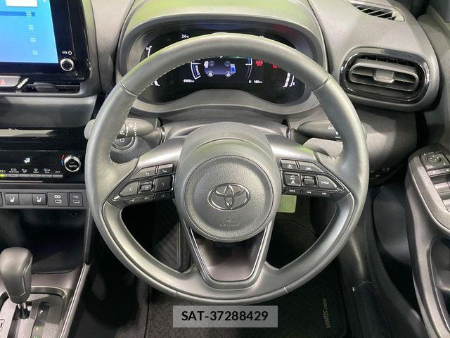 Toyota YARIS CROSS 2025-02 8039452-10