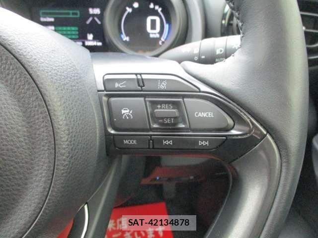 Toyota YARIS CROSS 2021-11 8039468-19
