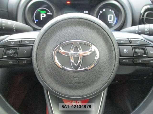 Toyota YARIS CROSS 2021-11 8039468-20