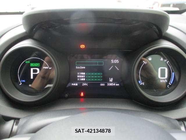 Toyota YARIS CROSS 2021-11 8039468-21