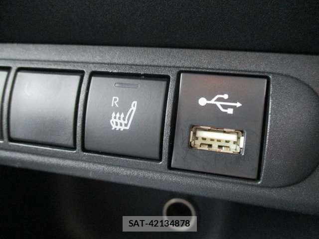 Toyota YARIS CROSS 2021-11 8039468-27