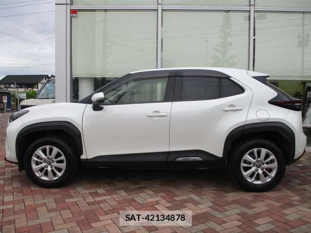 Toyota YARIS CROSS 2021-11 8039468-2