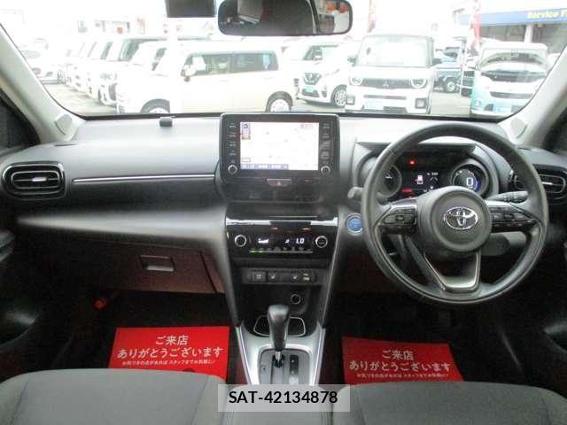 Toyota YARIS CROSS 2021-11 8039468-6