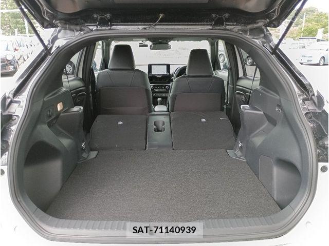 Toyota YARIS CROSS 2025-10 8039459-10