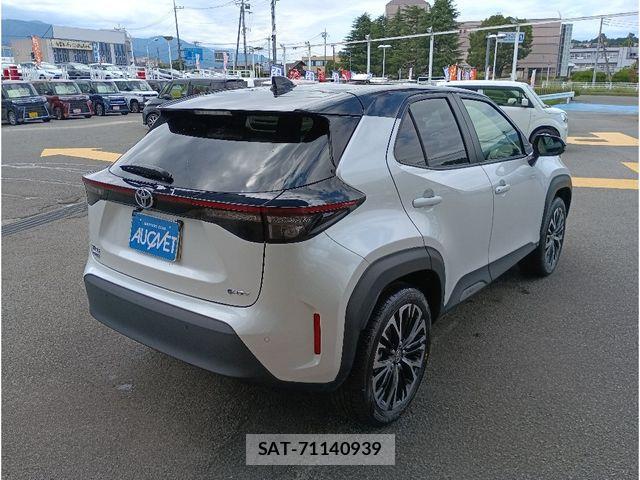 Toyota YARIS CROSS 2025-10 8039459-1