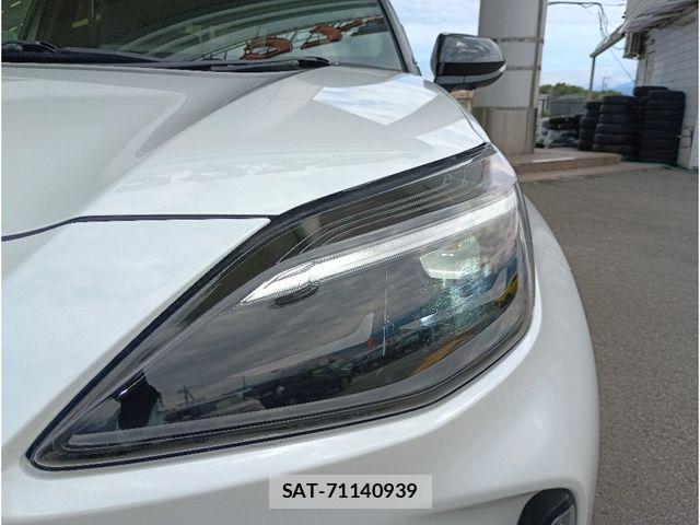 Toyota YARIS CROSS 2025-10 8039459-28
