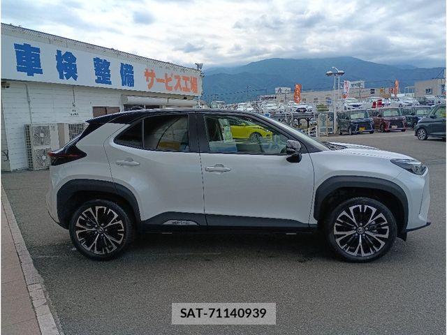 Toyota YARIS CROSS 2025-10 8039459-3