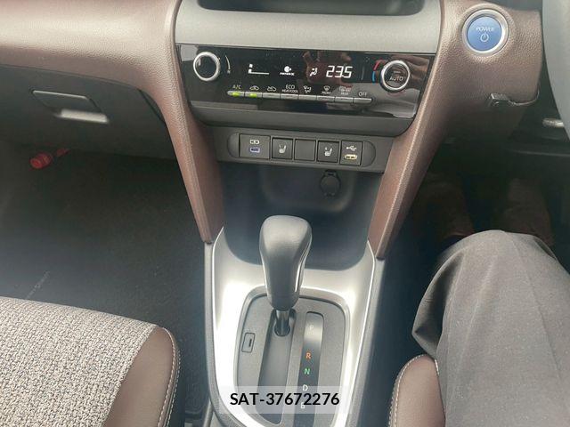Toyota YARIS CROSS 2023-10 8039463-10