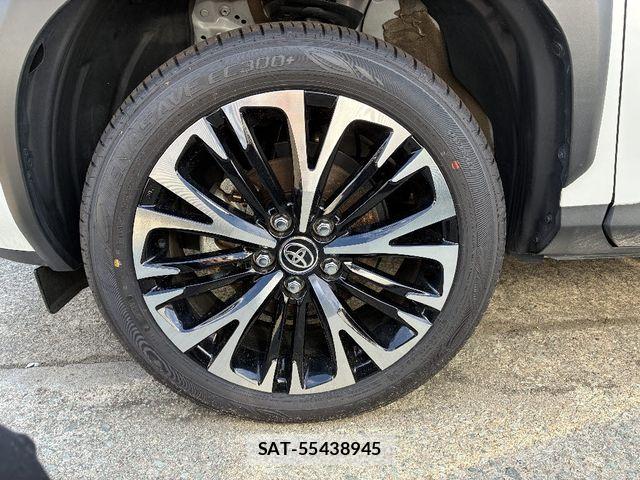 Toyota YARIS CROSS 2025-10 8039460-24