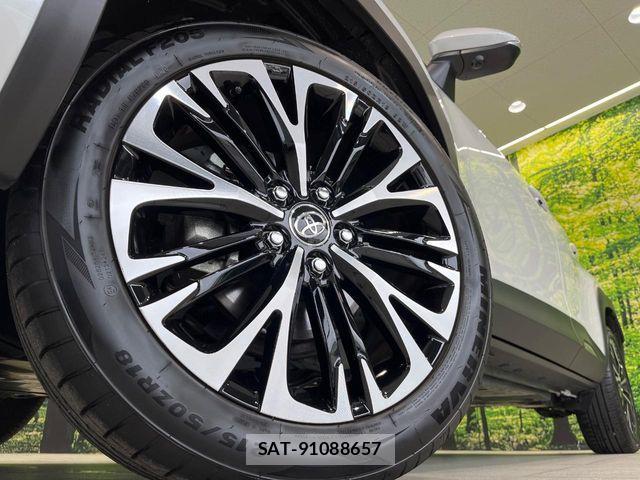 Toyota YARIS CROSS 2025-06 8039450-12