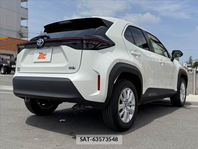 Toyota YARIS CROSS 2022-05 8076293-14