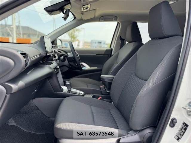 Toyota YARIS CROSS 2022-05 8076293-16
