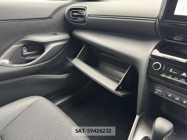 Toyota YARIS CROSS 2025-10 8076284-24