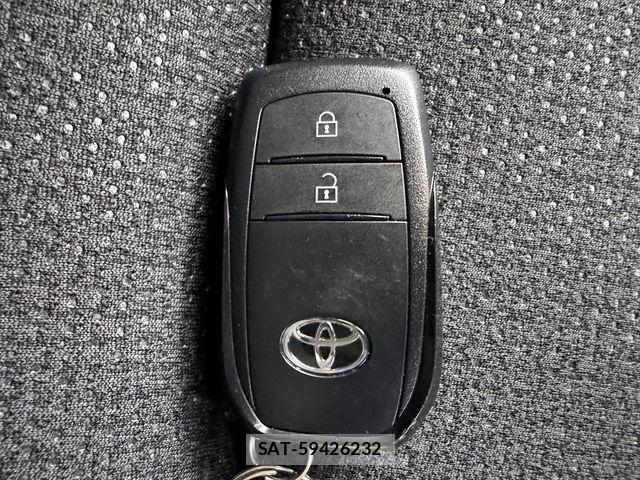 Toyota YARIS CROSS 2025-10 8076284-29
