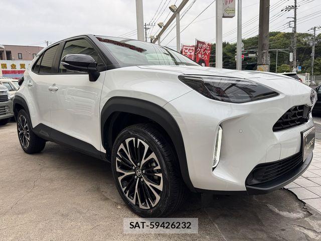 Toyota YARIS CROSS 2025-10 8076284-4