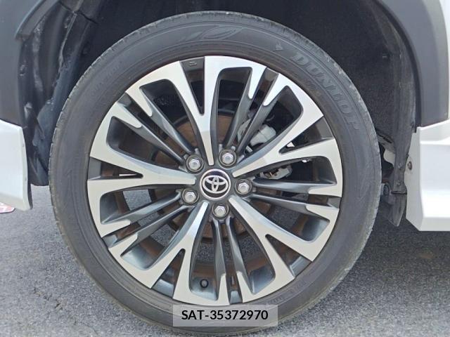 Toyota YARIS CROSS 2022-10 8076287-10