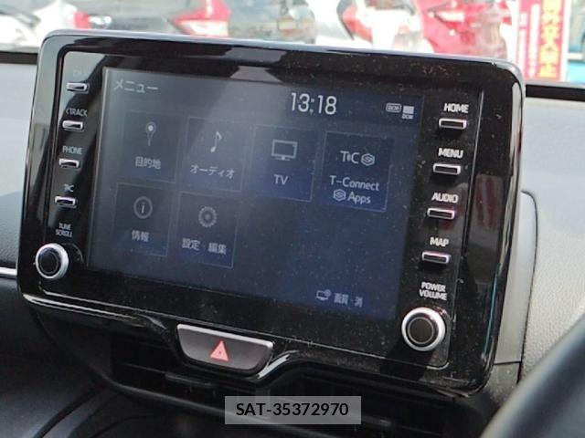 Toyota YARIS CROSS 2022-10 8076287-13