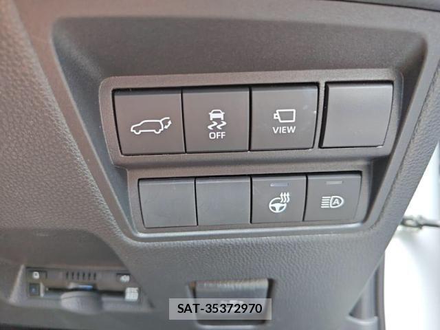 Toyota YARIS CROSS 2022-10 8076287-18