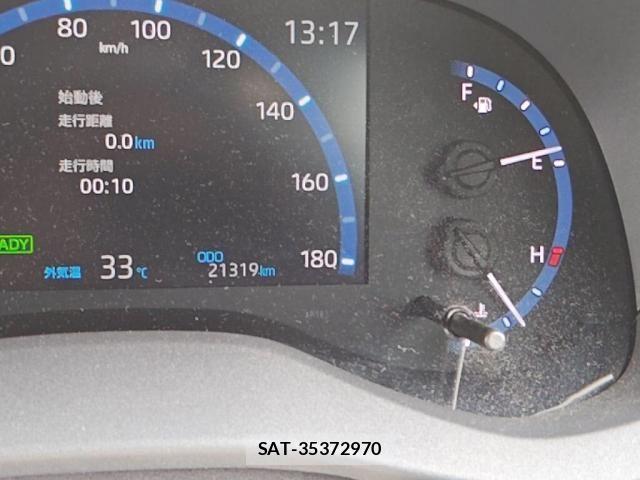 Toyota YARIS CROSS 2022-10 8076287-28