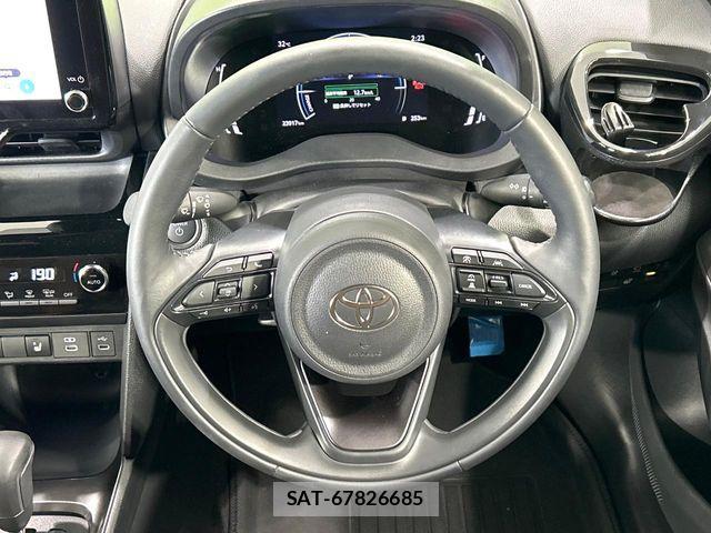 Toyota YARIS CROSS 2025-02 8076285-10