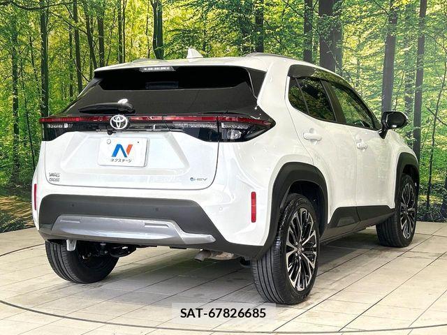 Toyota YARIS CROSS 2025-02 8076285-16