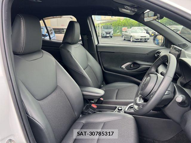 Toyota YARIS CROSS 2025-10 8076286-9