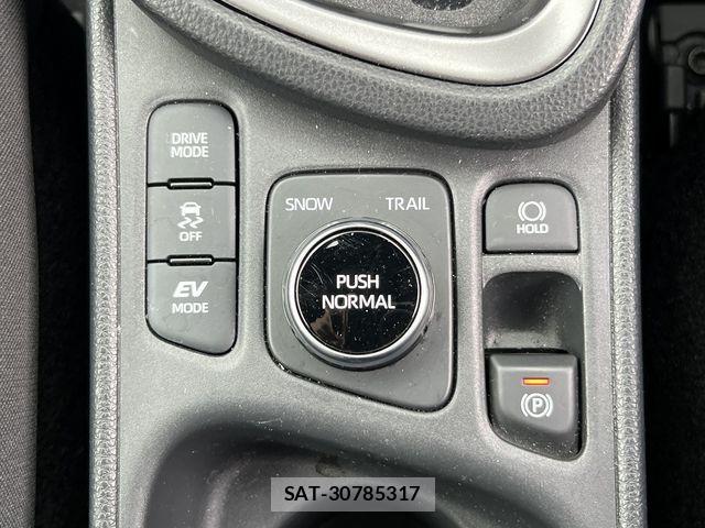 Toyota YARIS CROSS 2025-10 8076286-13