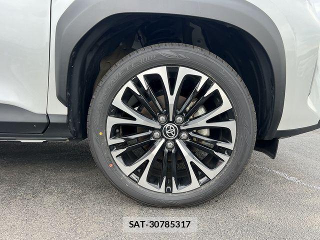 Toyota YARIS CROSS 2025-10 8076286-17