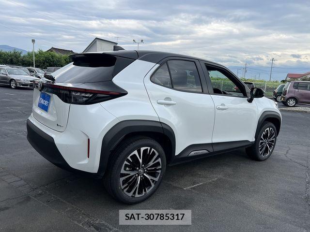 Toyota YARIS CROSS 2025-10 8076286-3