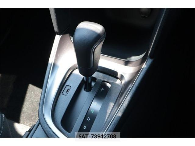 Toyota YARIS CROSS 2025-05 8076282-21
