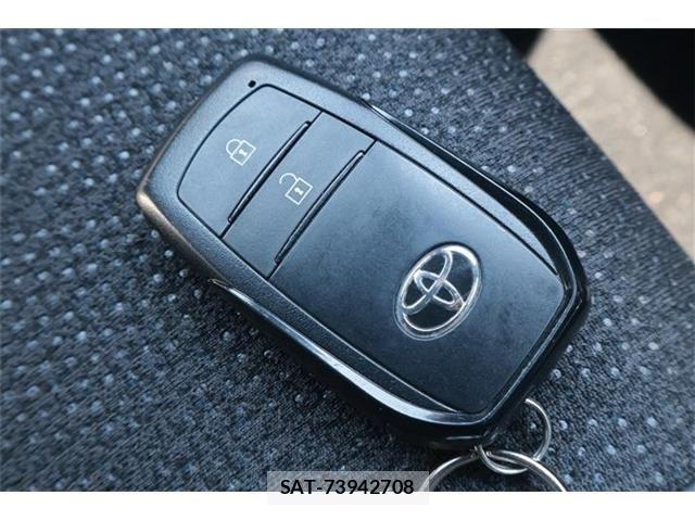 Toyota YARIS CROSS 2025-05 8076282-23