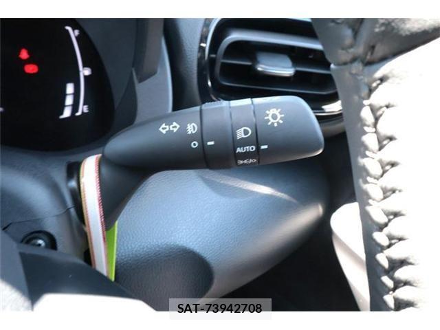 Toyota YARIS CROSS 2025-05 8076282-26