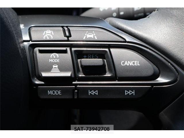 Toyota YARIS CROSS 2025-05 8076282-4